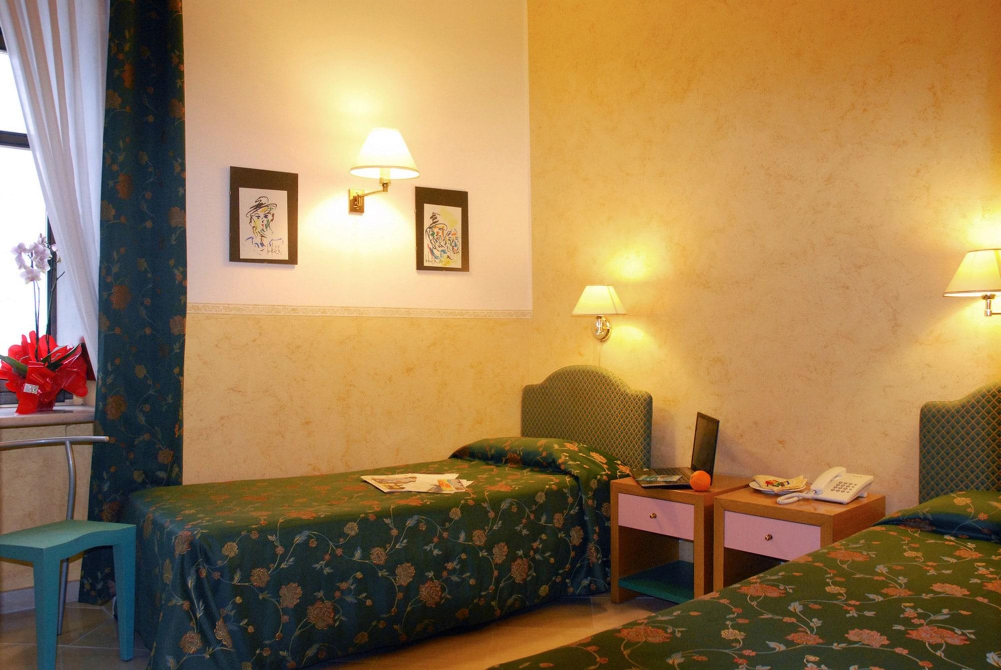 Park Hotel Villa Americana Rodi Garganico Esterno foto