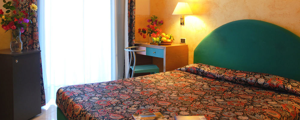 Park Hotel Villa Americana Rodi Garganico Esterno foto